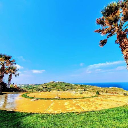 Sunset Holiday Apartment With Communal Pool + Views Ghajn Melel Екстериор снимка